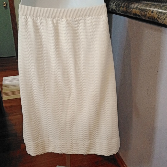 VTG Luxurious Givenchy Sport VTG Cream Knit Skirt Set-Sz L Sweater & Med Skirt - Picture 10 of 13